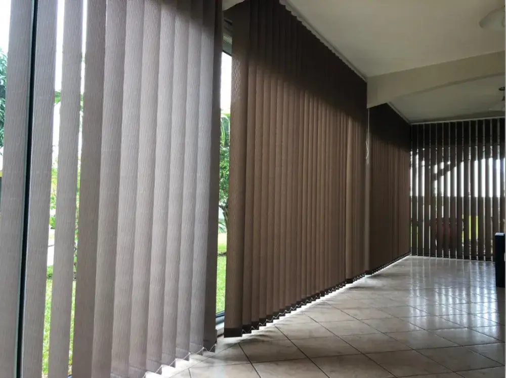 Installation de stores à Le Port