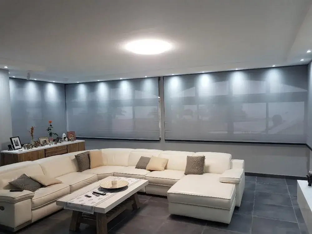 stores gris